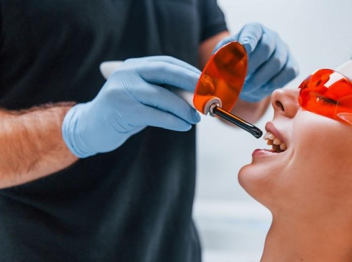 How to Choose Between a Filling and a Crown